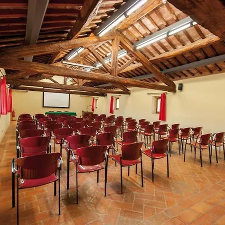 ホテル La Certosa Di Pontignano